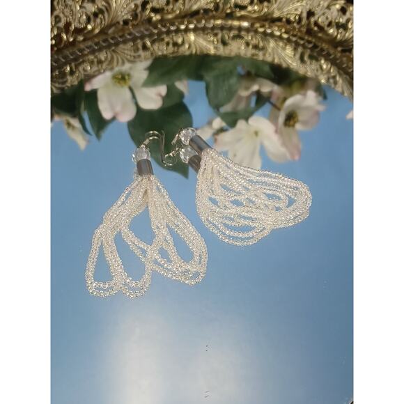 Dazzling Beautiful Dangle Drop Seed Beaded Pierced Earrings Clear Translucent - Picture 5 of 7